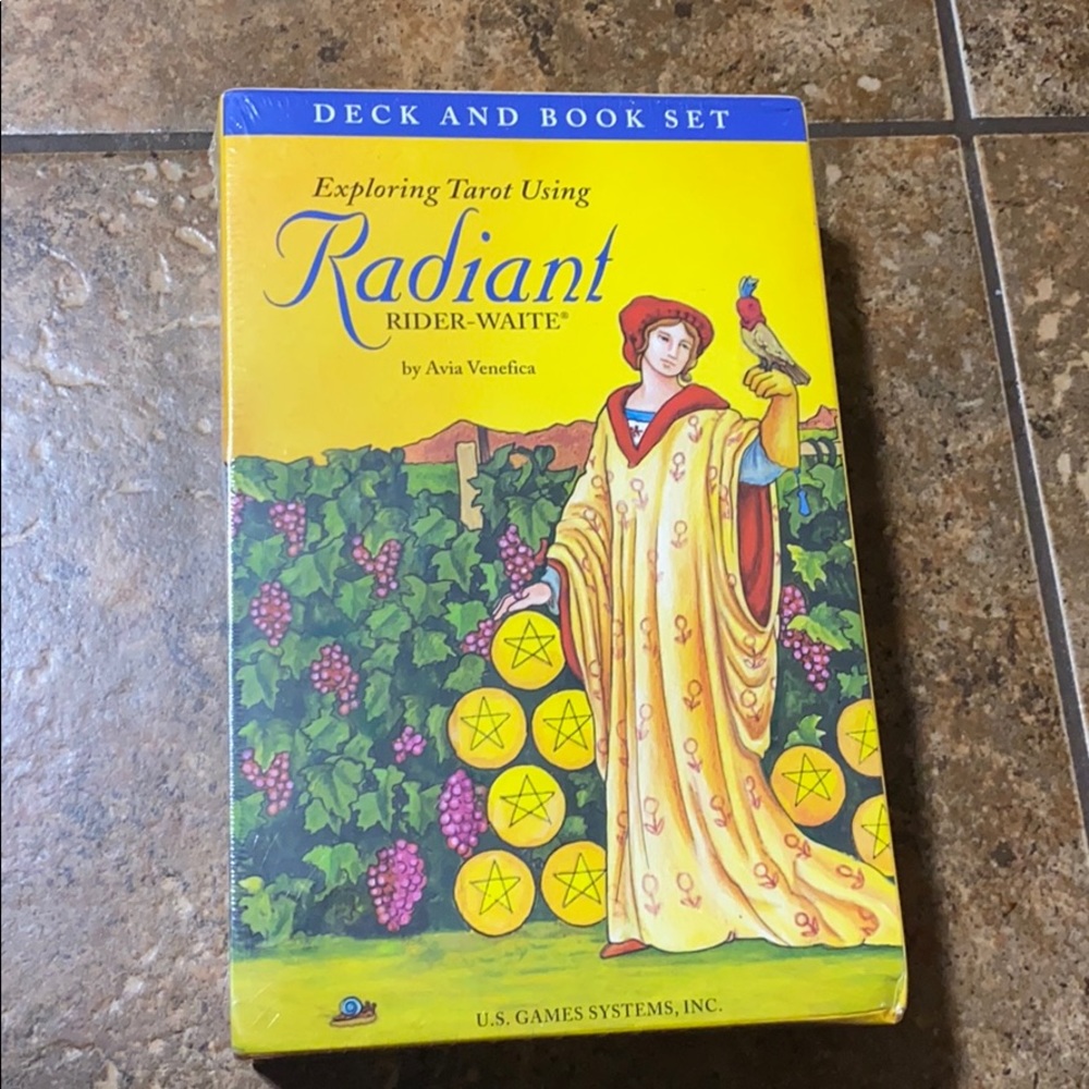 Radiant Rider Waite Exploring Tarot.Deck and Book